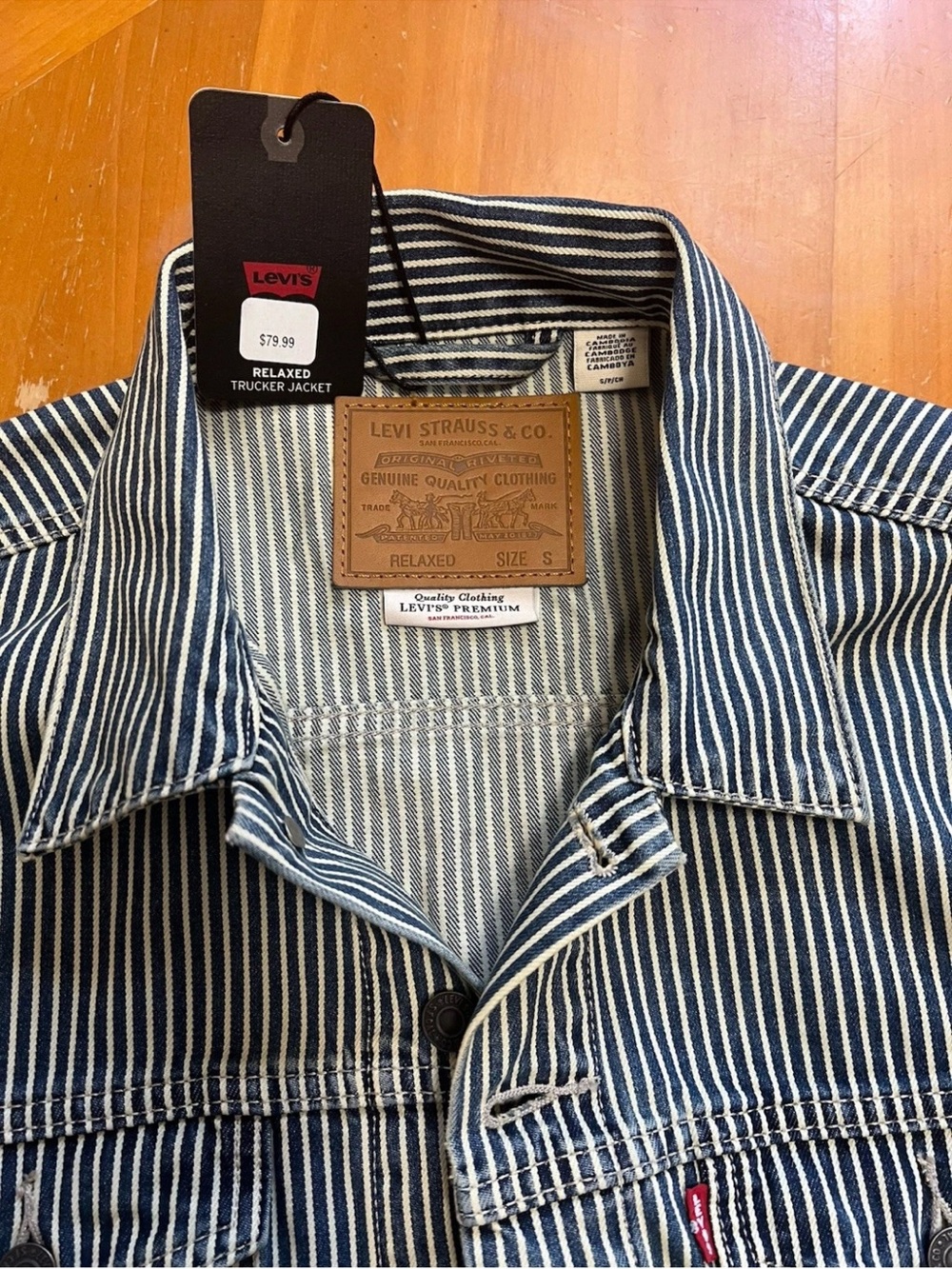 Levi’s Premium Relaxed Fit S Trucker Jacket A5782‑0077 Railroad Stripe NWT - Picture 5 of 12